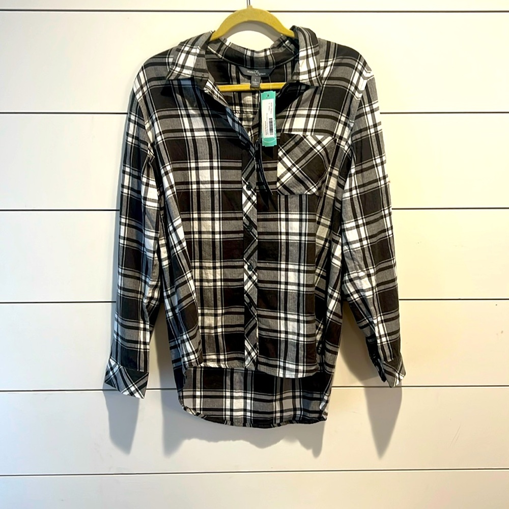 NWT Market and Spruce Flannel.  Size large